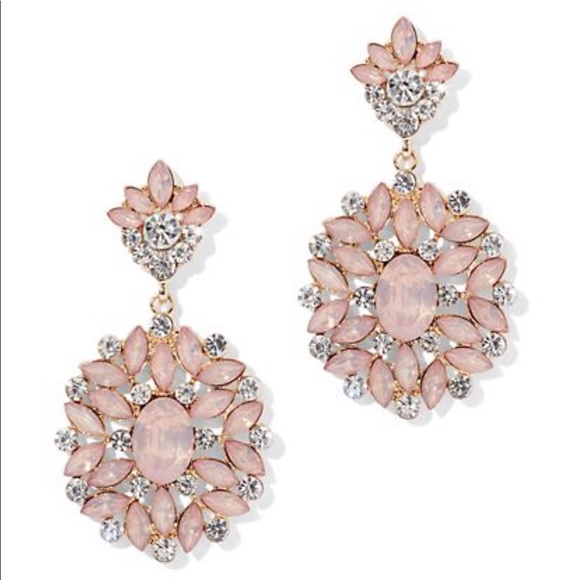 Jewelry - ❗️Last one❗️Blush statement drop earrings
